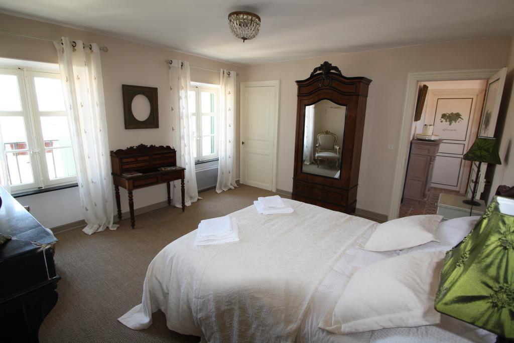 La Montagute Villa Thezan-des-Corbieres Habitación foto